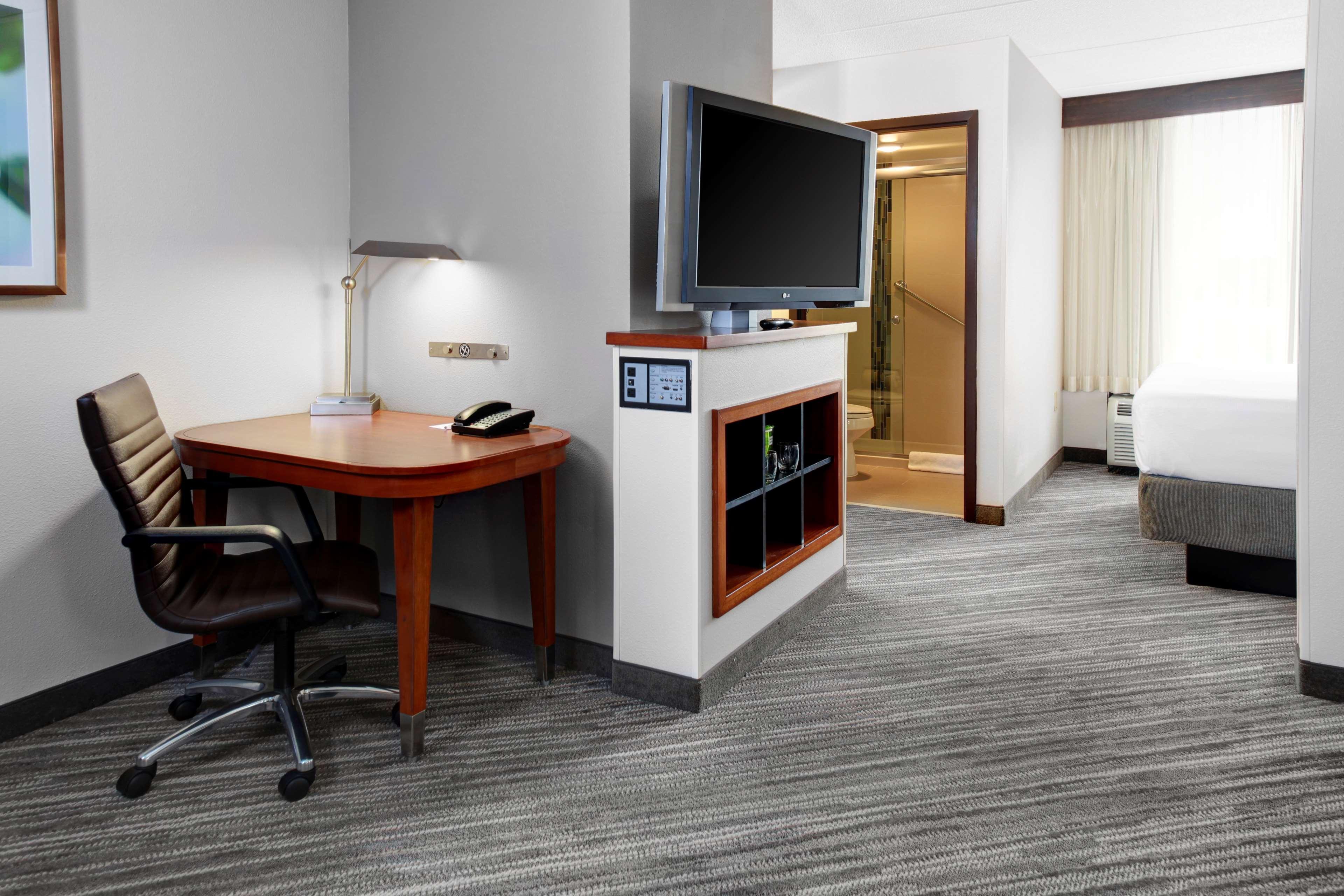 Hyatt Place Detroit/Auburn Hills Exterior photo